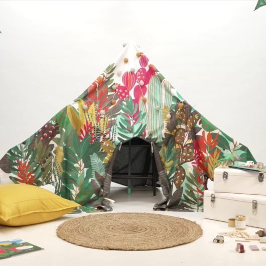 DIY : fabriquer une cabane pour enfant avec une housse de couette