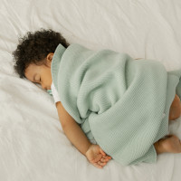 Plaid tricot enfant Trésor amande