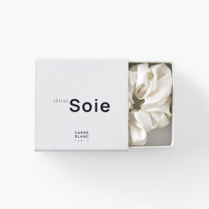 Beauté ivoire mulberry silk scrunchie