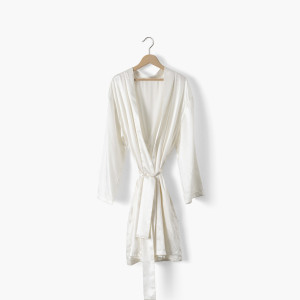 Beauté ivoire kimono negligee in mulberry silk