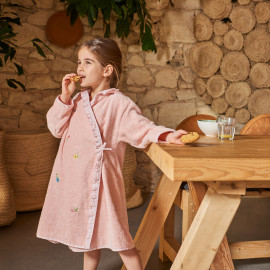 Children&apos;s bathrobe in organic cotton with hood and embroidered heart Rêve d&apos;or dragée