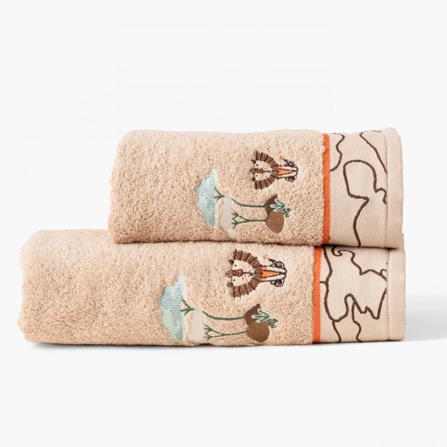 Safari bath towel