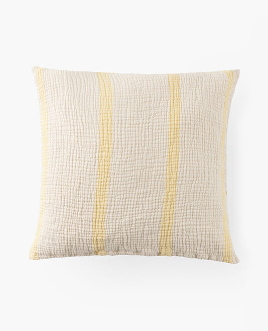 Housse de coussin gaze de coton Rythmo jaune pastel